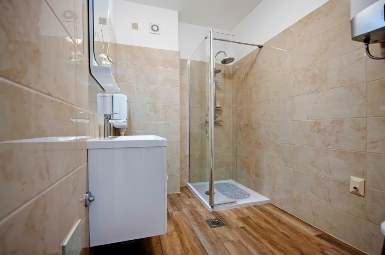 Apartment Loki Rovinj Bagian luar foto